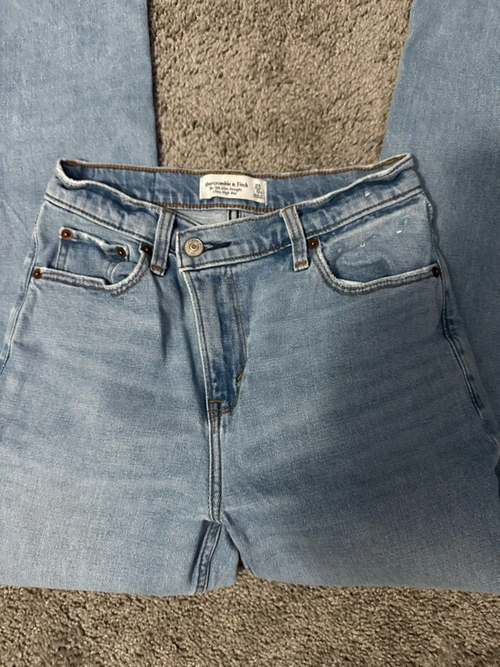 Abercrombie & Fitch these abercrombie